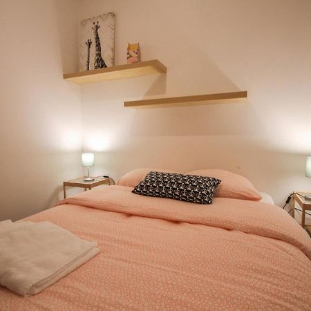 One Bedroom Equipped In Old Lille Exterior photo
